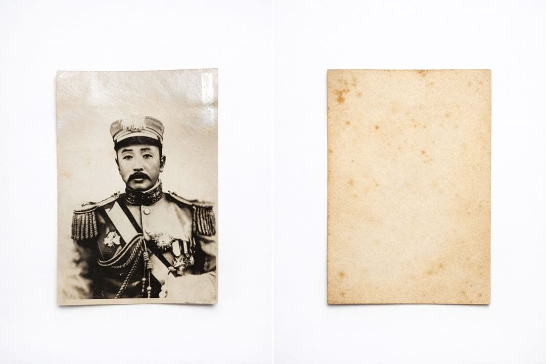 清末から中華民国初期にかけての中国の軍人・政治家袁世凱、ユワンシーカイ）の写真