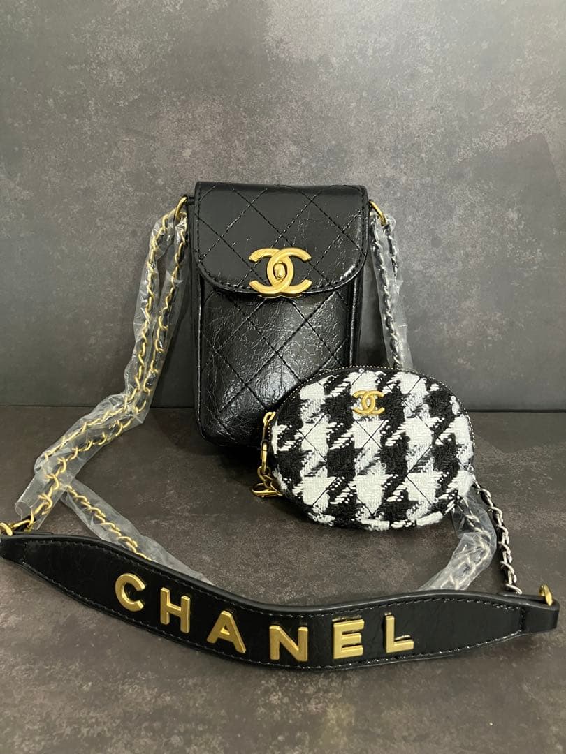 ノベルティー　スマホポーチ　ミニバック