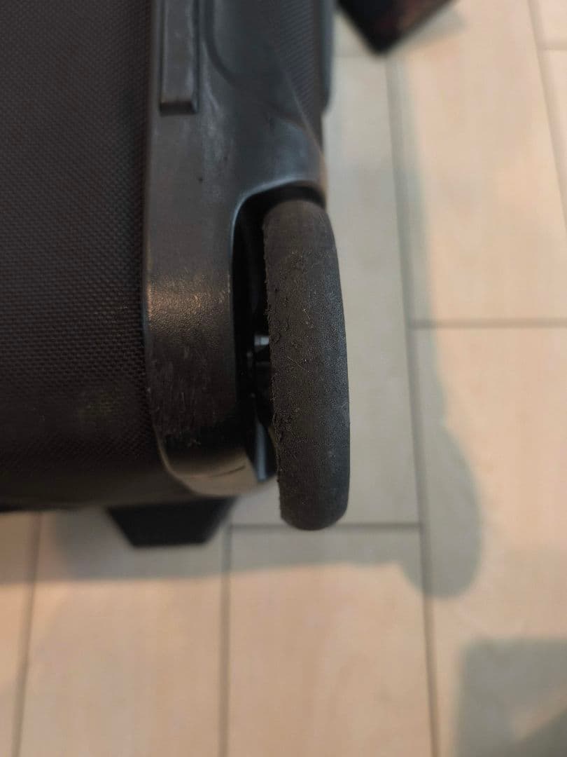 TUMI/ALPHA3/インターナショナル・エクスパンダブル2輪35㍑機内持込