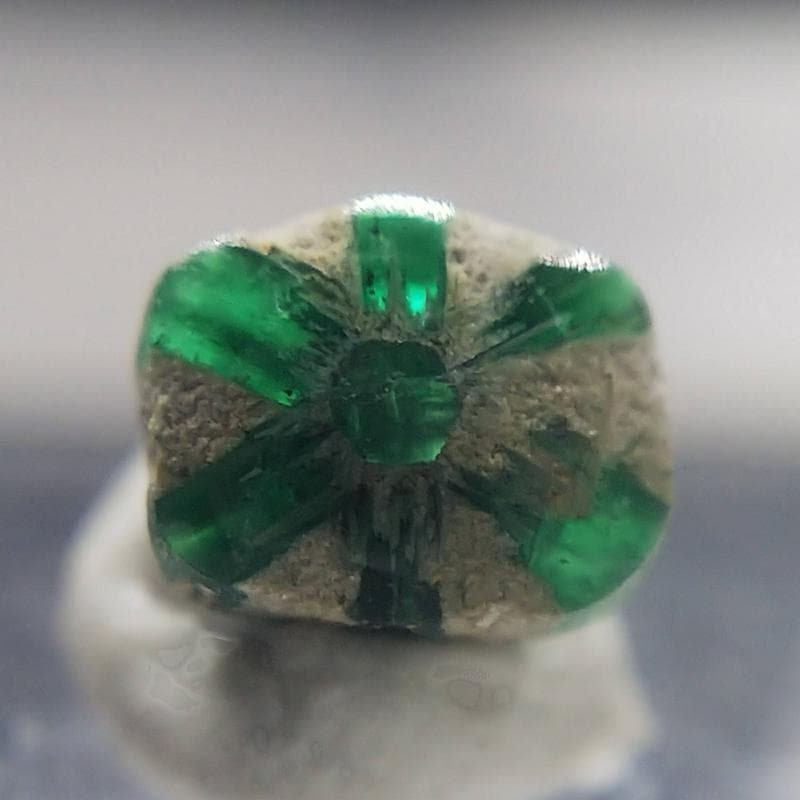 272 トラピッチェエメラルド コロンビア