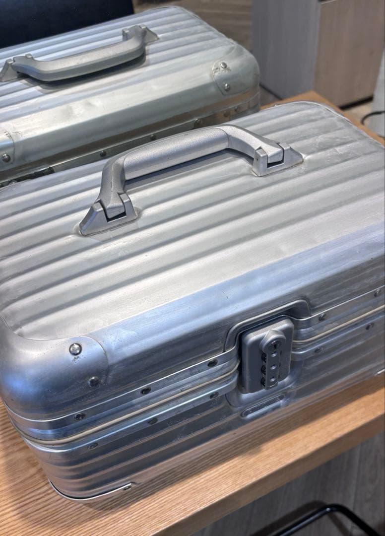 RIMOWA ビューティーケース　トラベル