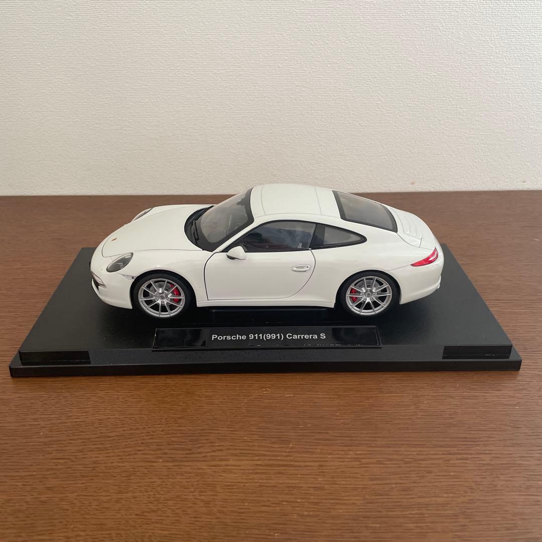 Welly NEX 1/18 ポルシェ 911 carrera s ホワイト