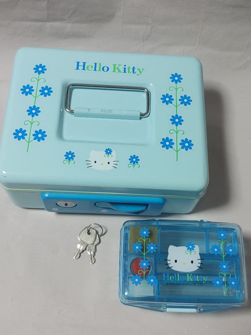 ハローキティ　2000年　フラワー　印鑑ケース・手提げ金庫