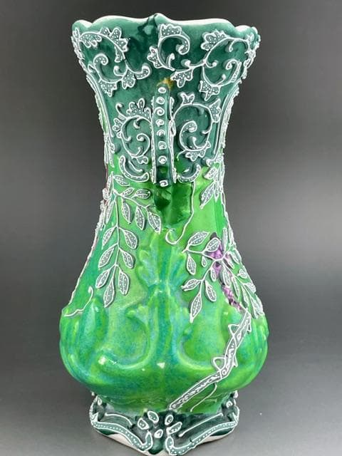 【希少】オールドニッポン 緑地藤紋一陳盛り花瓶 アールヌーボー様式 盛上げ 花器