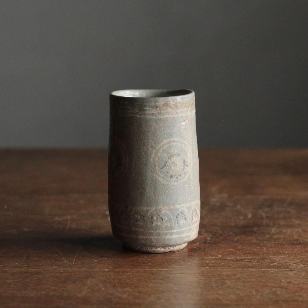 狂言袴 筒盃 筒碗 李朝筒盃 朝鮮美術 ぐい呑み 古美術 古道具 アンティーク