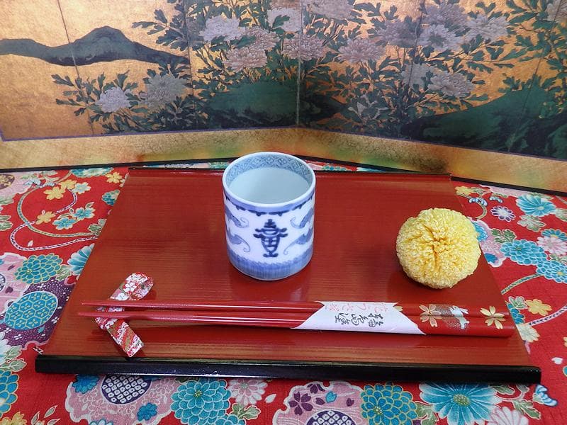 古伊万里　染付　蝙蝠に寿紋の図　猪口　のぞき　E979AS-DAv