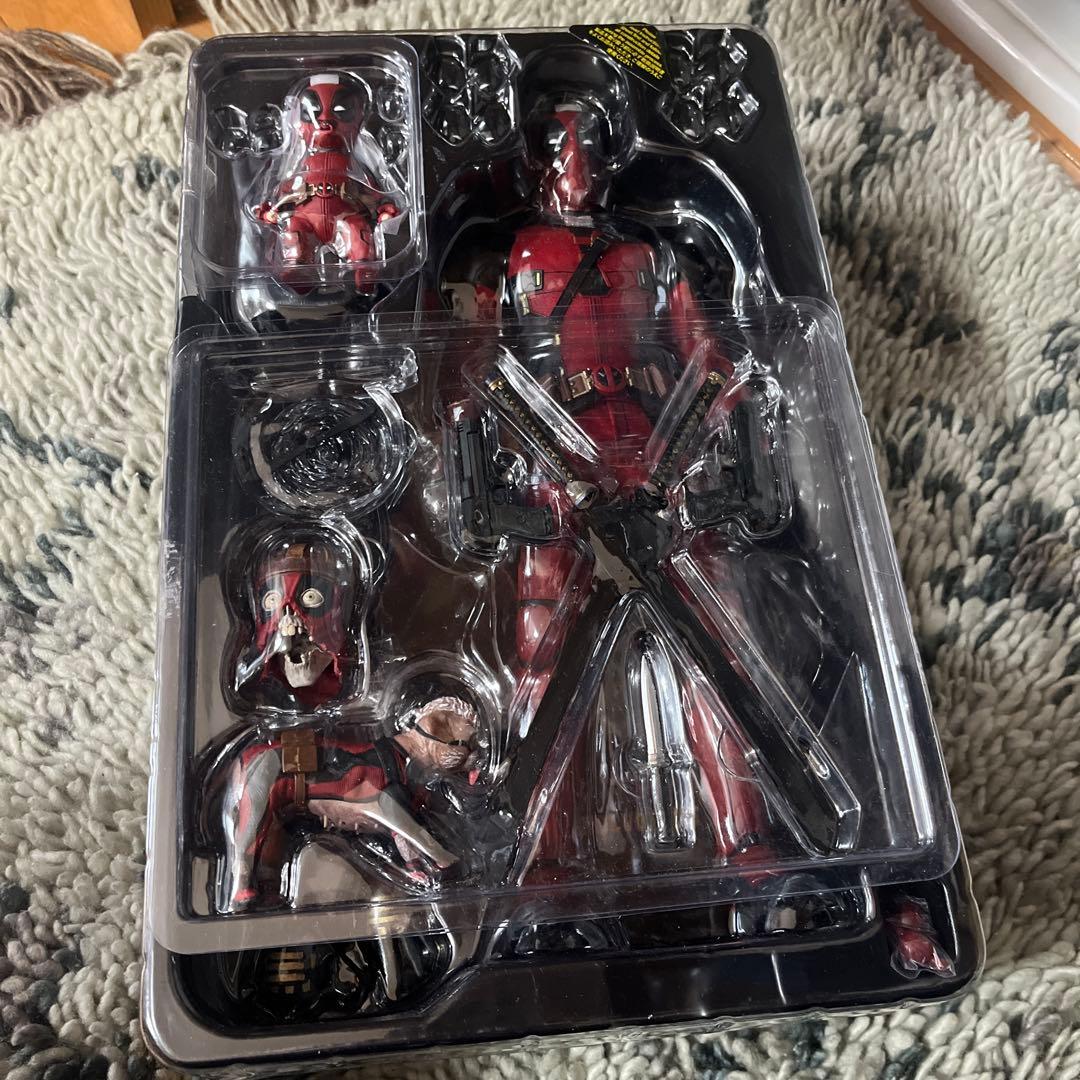 デッドプール アクションフィギュア