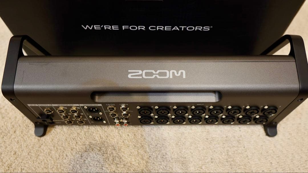 ZOOM LiveTrak L-20R デジタルミキサー　付属品元箱完備