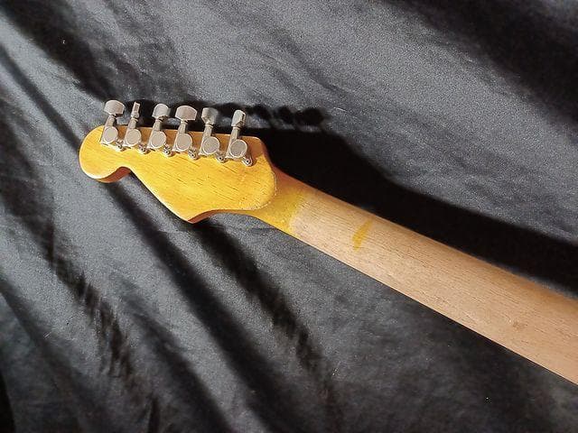 ギター OliveGreen RelicLaquerFinishStratocaster