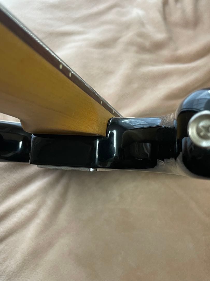 エレクトリックベース　プレシジョンタイプ　 新品弦に交換済み