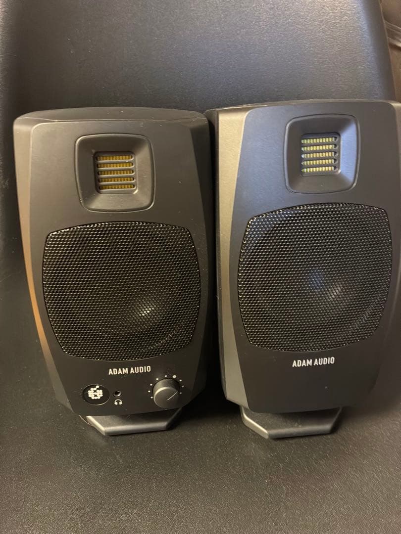 ADAM AUDIO D3V スタジオモニター