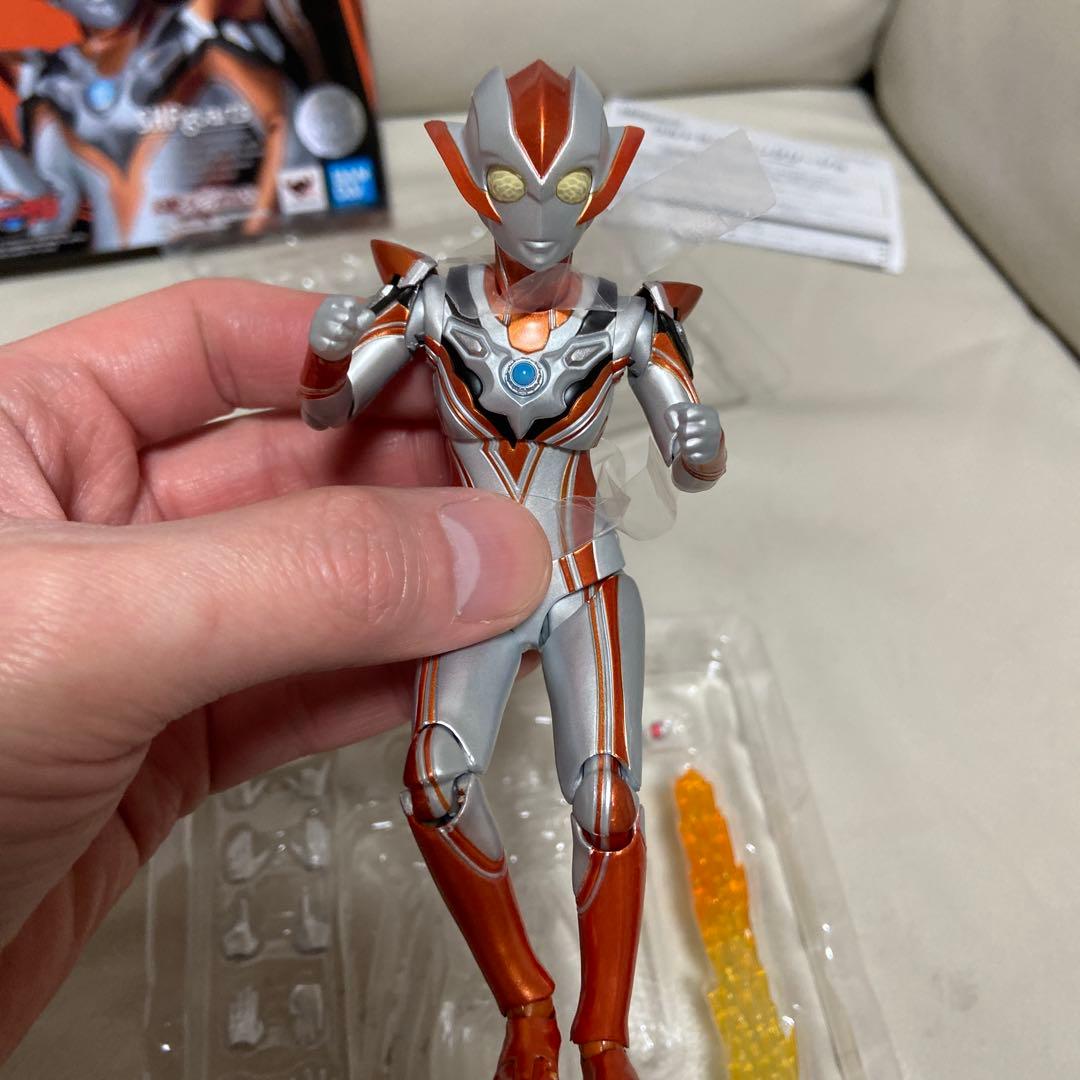 ウルトラマングリージョ　フィギュアーツ　グリージョ