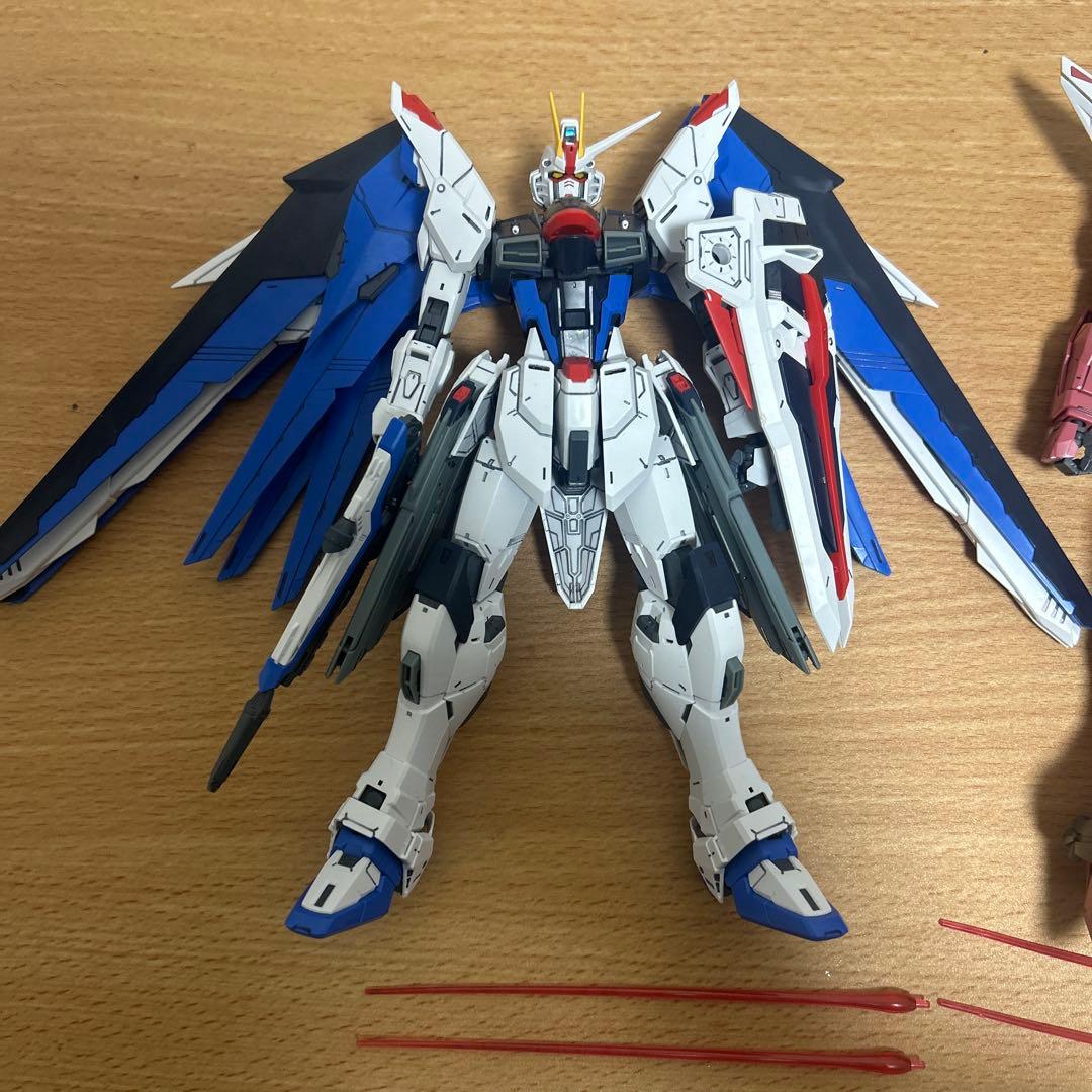 MG フリーダムガンダム　ジャスティスガンダム