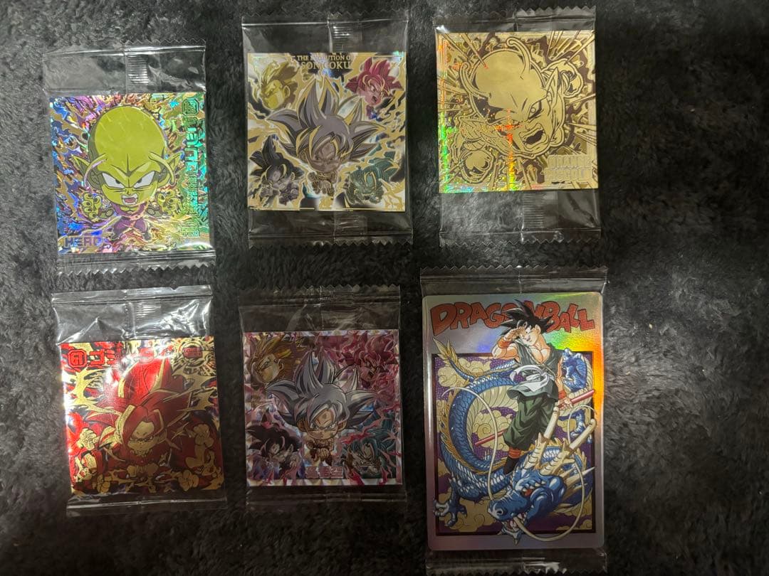 送料込　ドラゴンボールカード　ドラゴンボールシールオレンジピッコロ孫悟空ゴジータ
