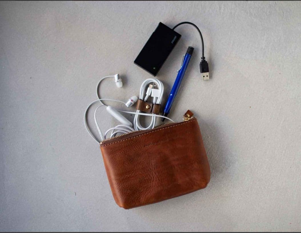 【新品・限定ローストグリーン】analogico 四角ポーチS 本革 アナロジコ