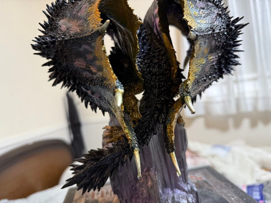 フ*活様 【美品】モンスターハンター 歴戦王 ネルギガンテ フィギュア プレミア