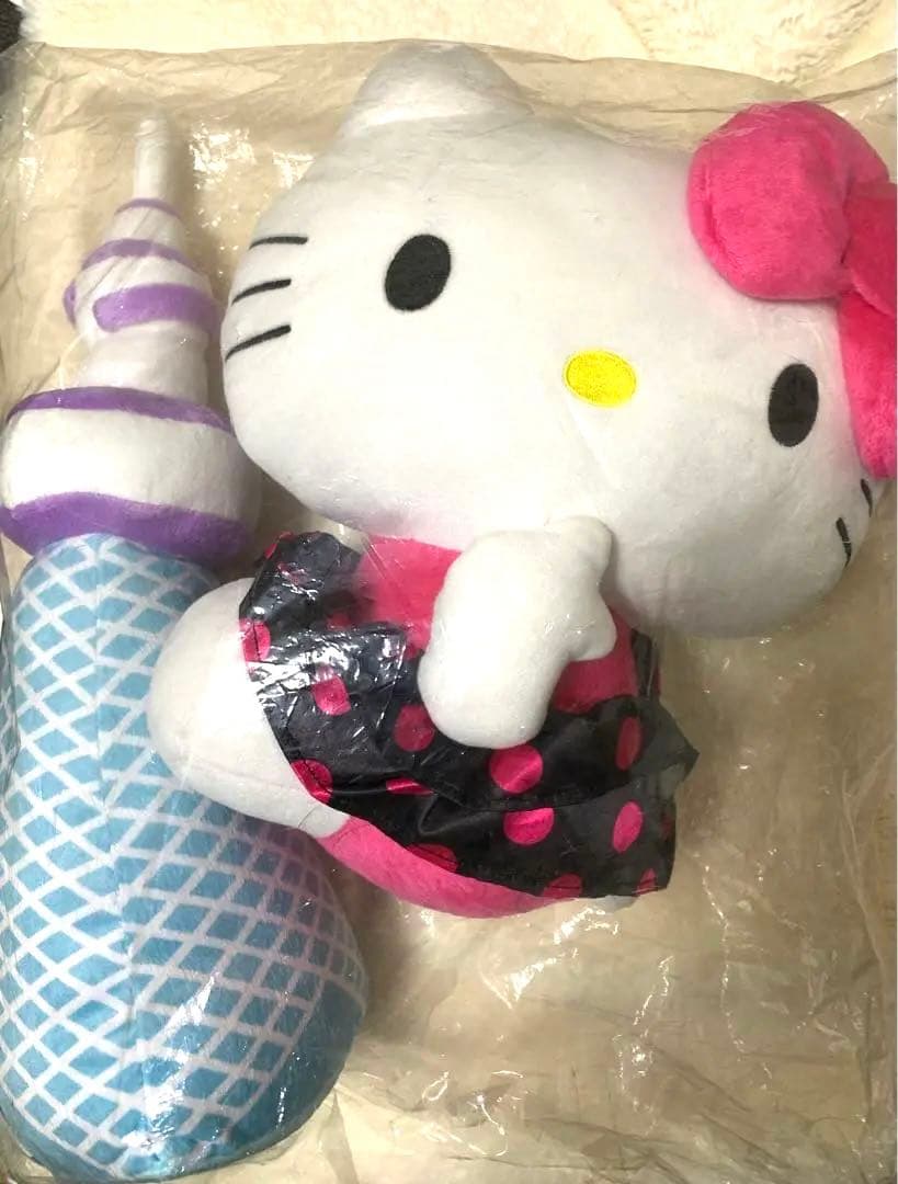 ハローキティ　レアスカイツリーぬいぐるみ　くじ