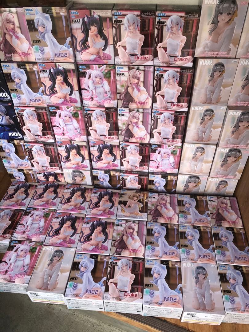 ニケ　ニッケ　NIKKE フィギュア　アニス　モダニア　アリス　63個