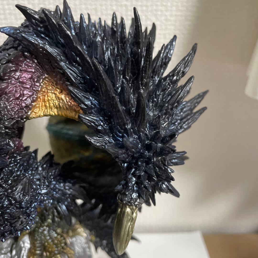 歴戦王　ネルギガンテ　クリエイターズモデル　フィギュア　CFB