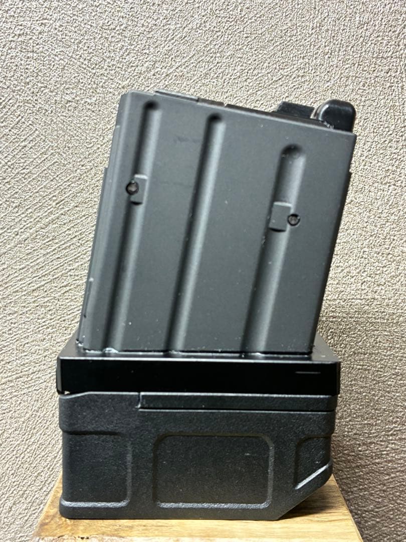 R7-36 東京マルイ GBB M4 マガジンアダプター 外部ソース仕様