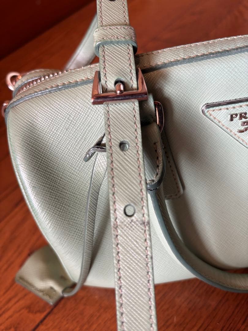 PRADA ミントグリーン ショルダーバッグ