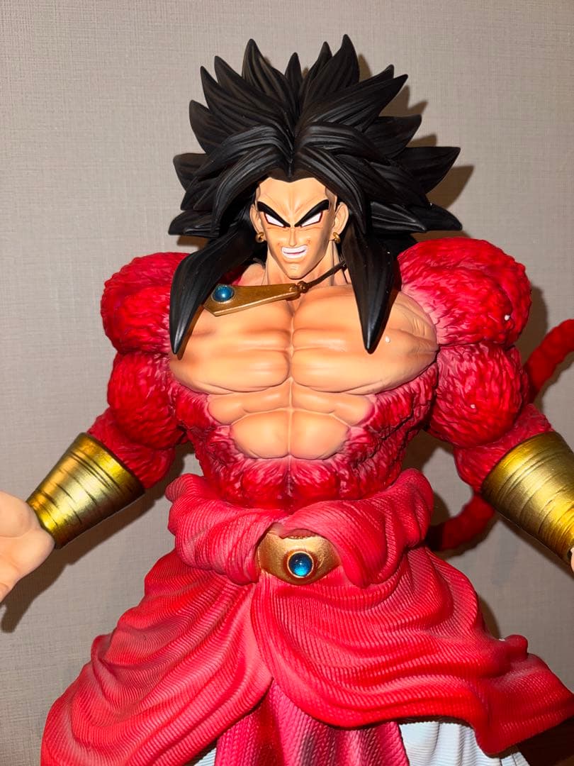 ドラゴンボール ブロリー フィギュア 超サイヤ人4 伝説の超サイヤ人 黒