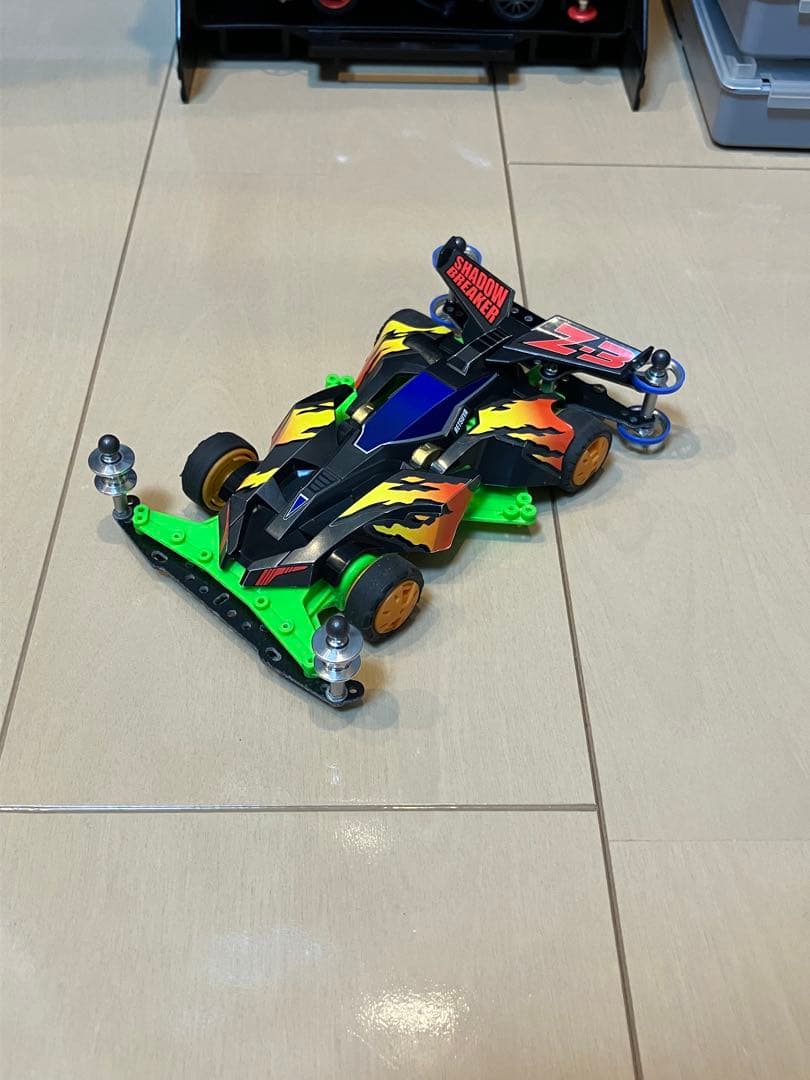 ミニ四駆 4台&ピットボックスセット