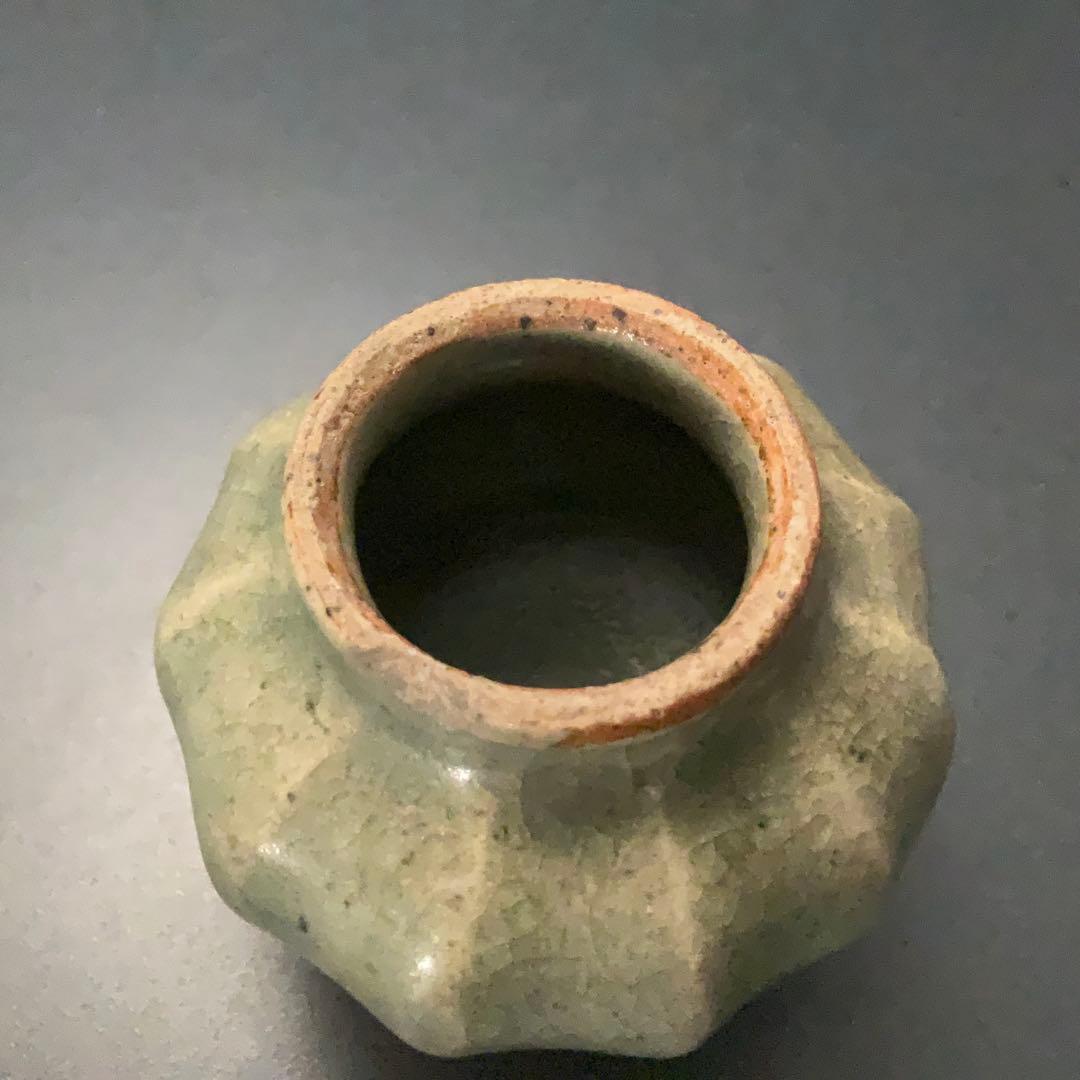 青磁鎬文小壺　タイ　スンコロク　骨董　∅ 5cm R1400ダM