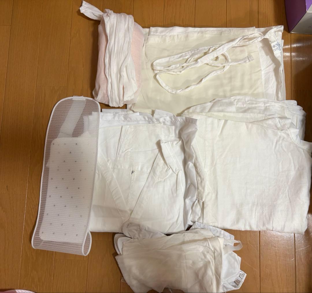 限界価格‼️【限定フルセット】成人式　結婚式　振袖　白　黒　花柄帯