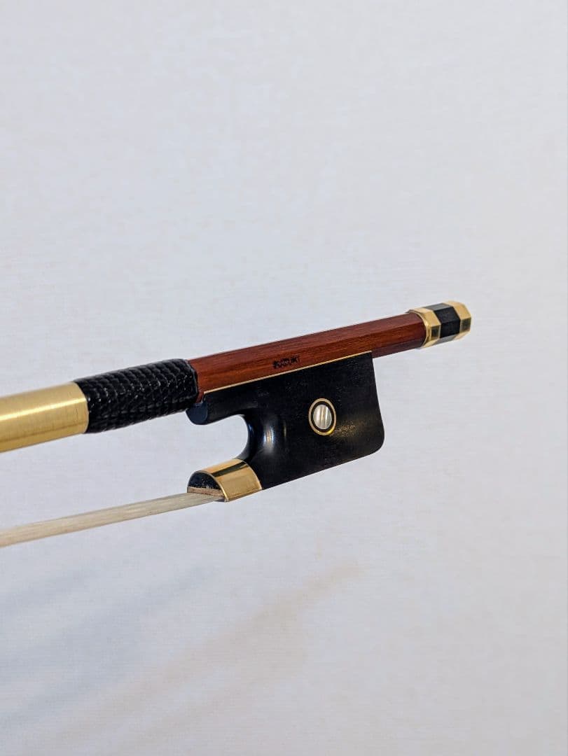 7月限定値下げ！チェロ弓 SUZUKI チェロ弓 No3350 4/4 ケース付