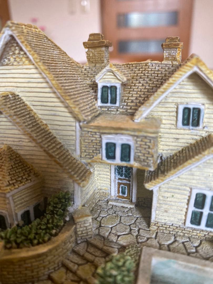 英国　G HOUSE　ヴィンテージ　ミニチュアハウス　置物