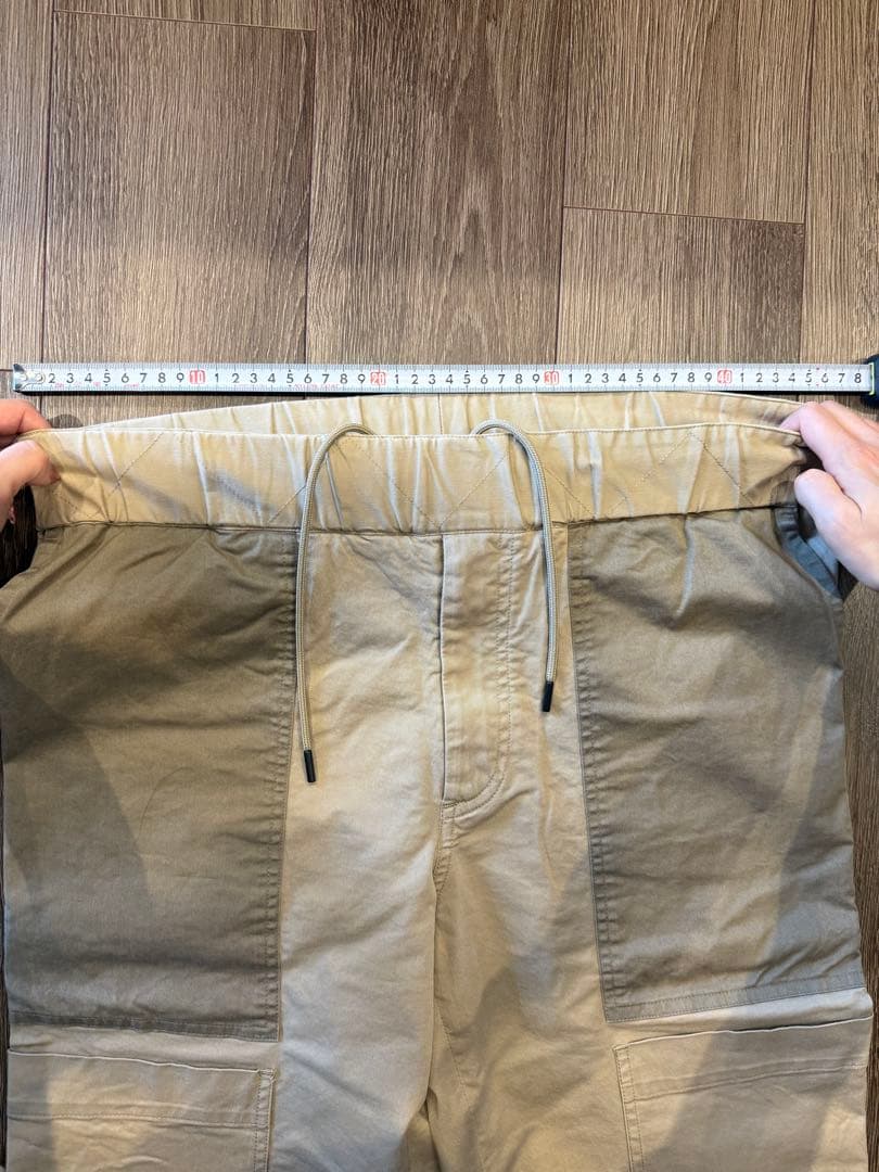 今月末8/31で出品を終了 【正規・美品】モンクレールM メンズ　 ベージュ