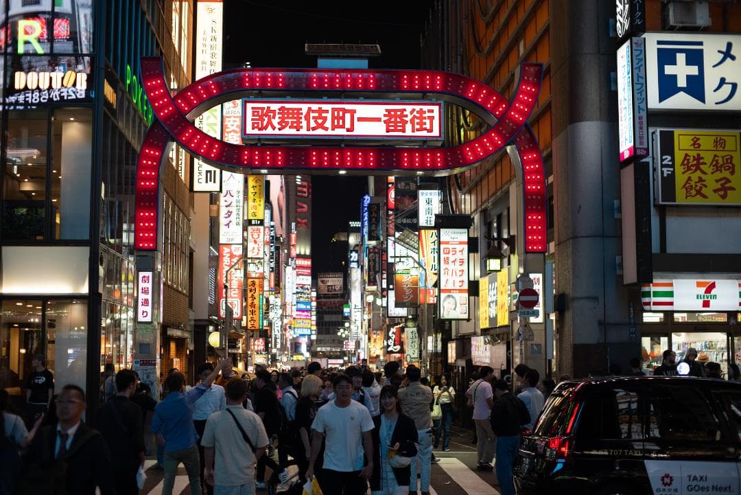 夜と言う名のレンズ Voigtlander NOKTON 50mm F1.1