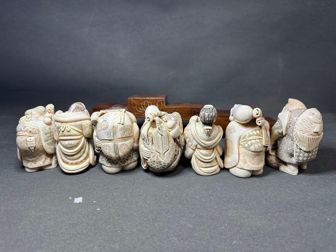 極上　七福神　置物　根付　天然素材　アンティーク　和彫　骨董　飾り物　古美術品