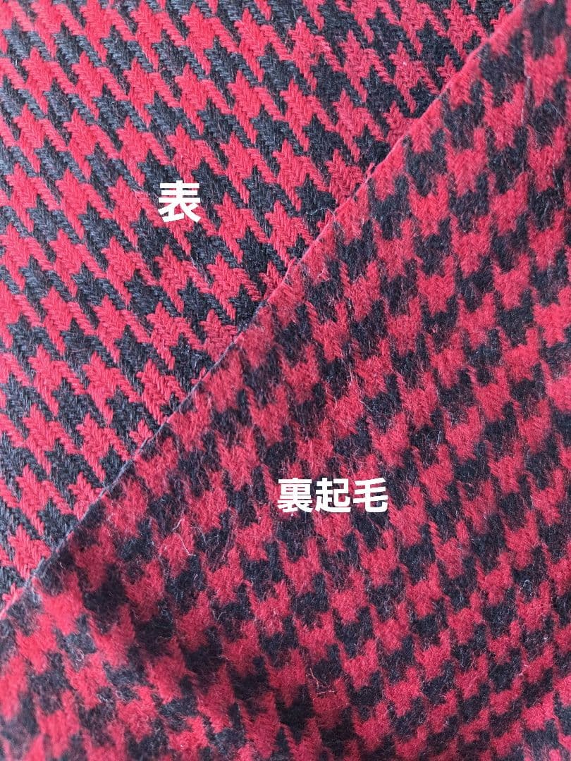 ハンドメイド犬服 赤と黒 ハウンドトゥース柄 フレアスカート