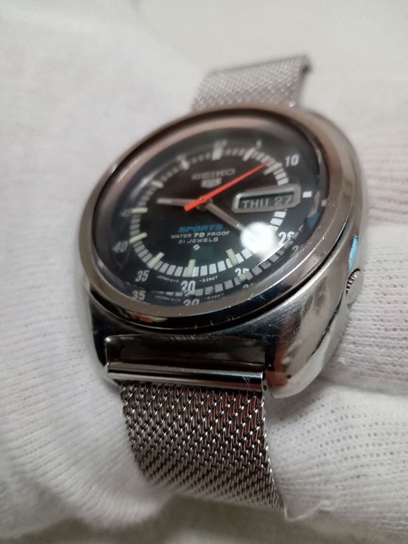 ヤ*カ様 SEIKO5　SPORTS　機械式自動巻　6119-8310　希少アン
