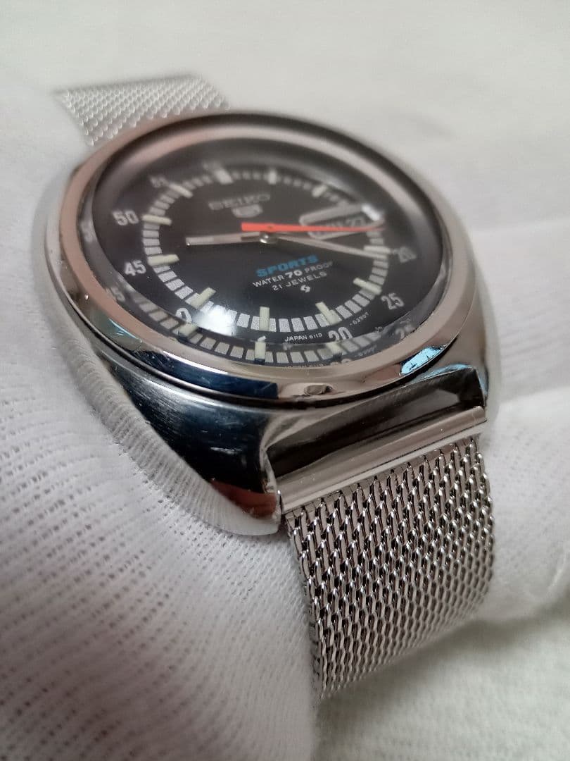 ヤ*カ様 SEIKO5　SPORTS　機械式自動巻　6119-8310　希少アン
