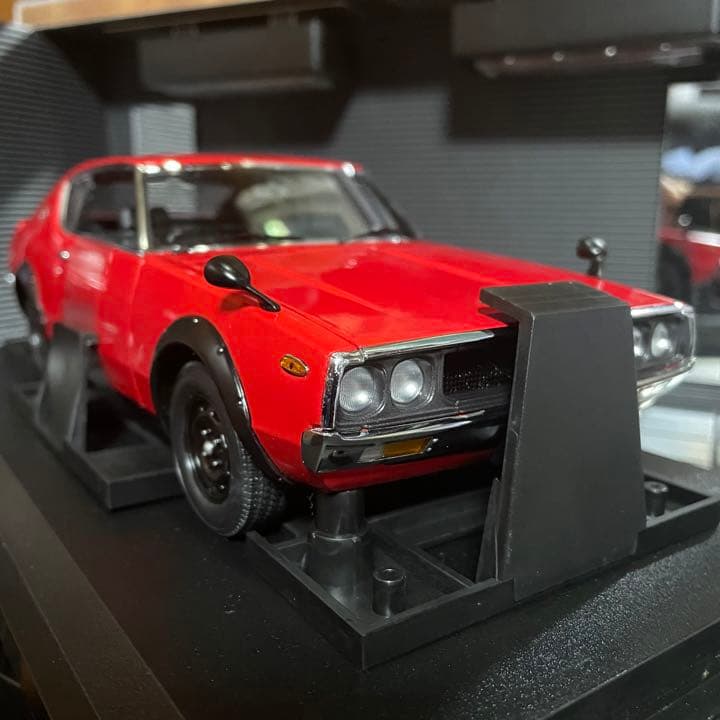 絶版未展示品　京商1/18スカイライン2000GT-R (KPGC110)レッド