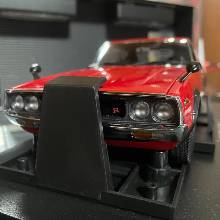 絶版未展示品　京商1/18スカイライン2000GT-R (KPGC110)レッド