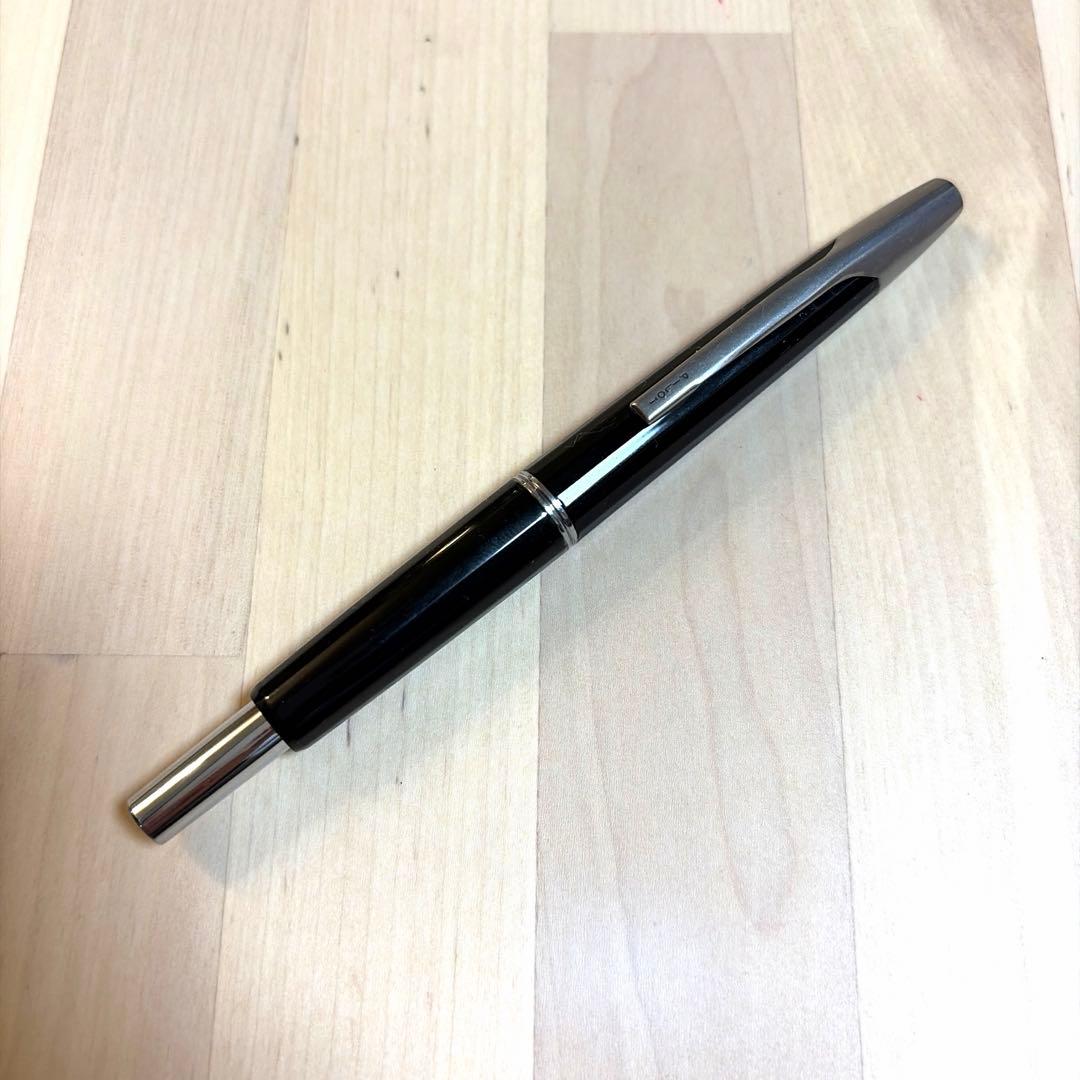 パイロットキャップレス 多面体モデル