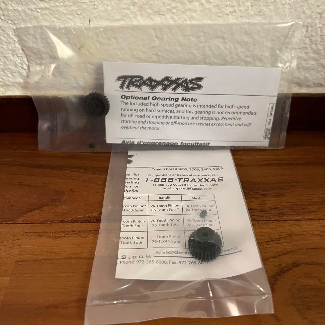 Traxxas RUSTLER VXL RCカー 部品多数