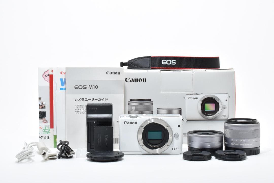 美品 キャノン　Canon EOS M10 ダブルレンズキット 1533