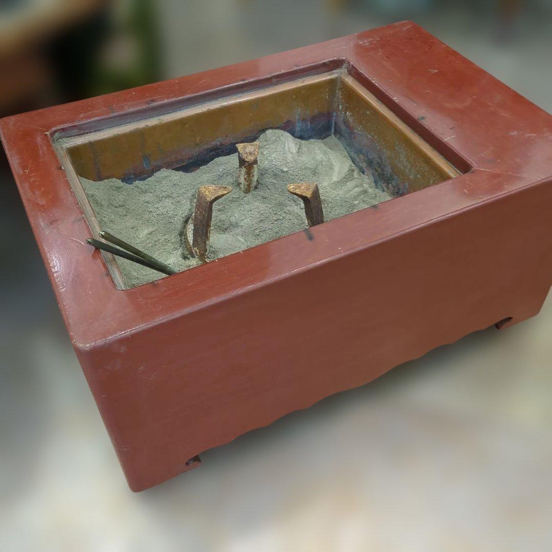骨董　長火鉢　朱漆　木製　内側銅器　灰　火箸付き　テーブル