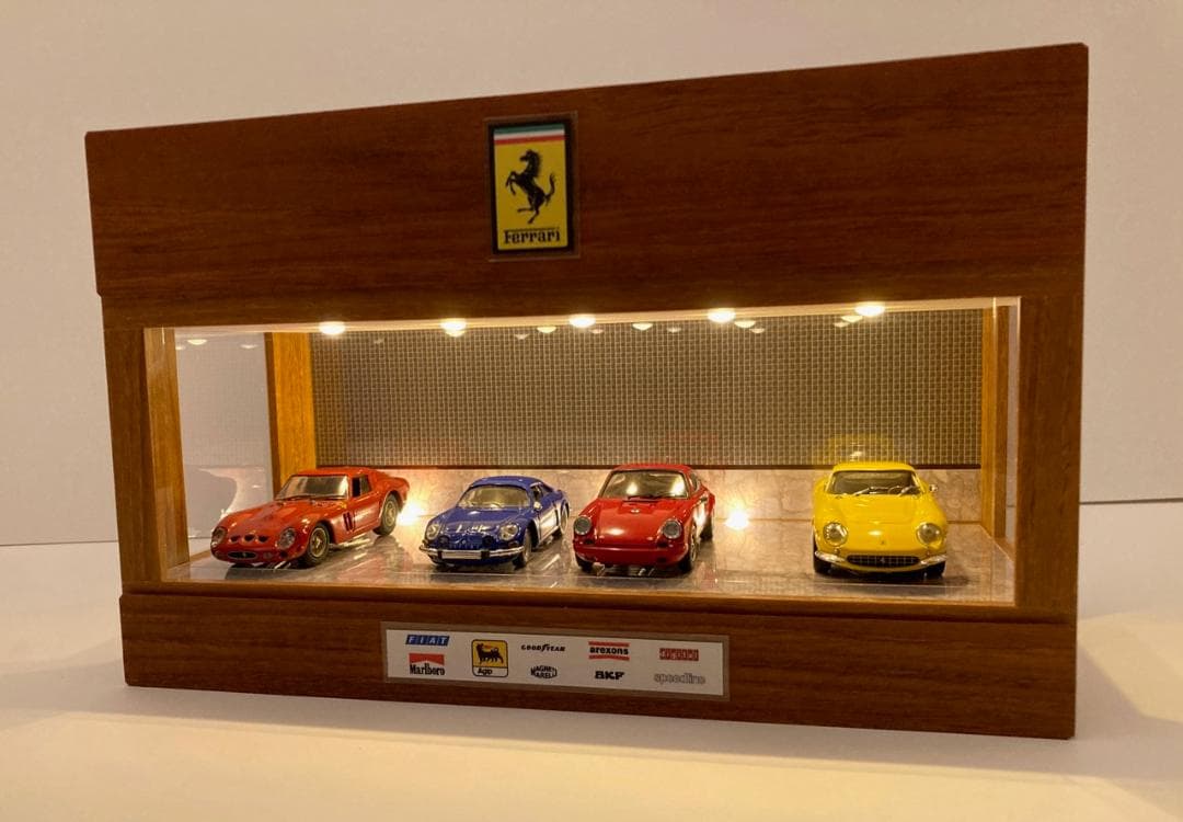 1/43・乱張り＆モザイクタイル・ディスプレーBOX / 照明付ネオジオラマ