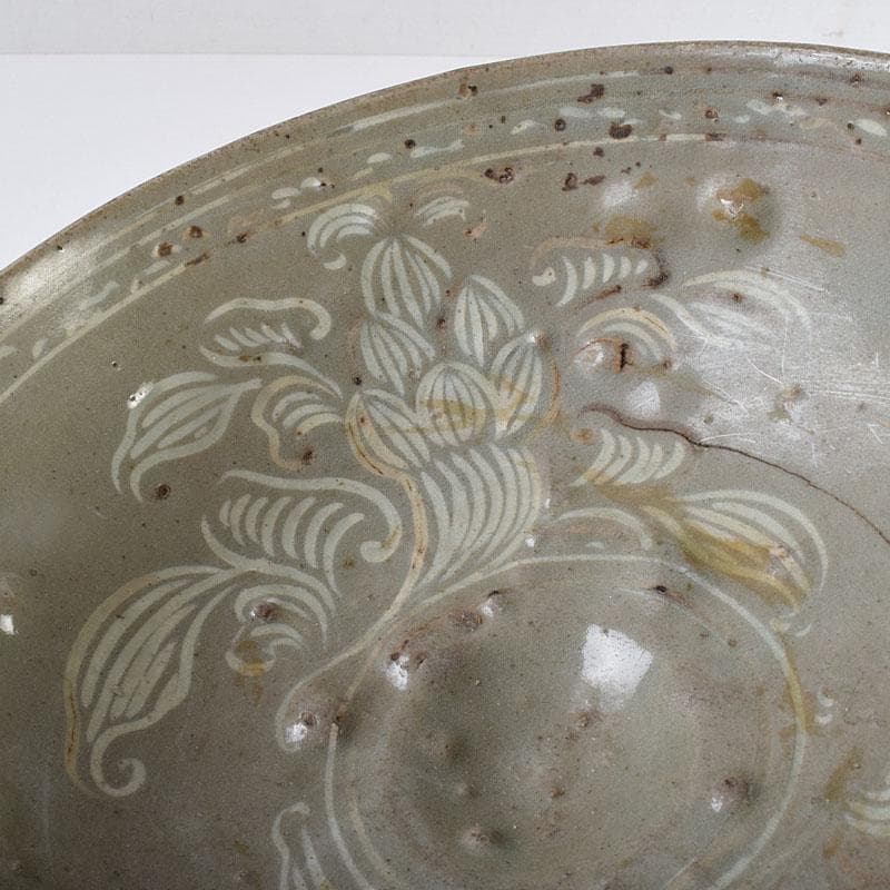 朝鮮美術　李朝　高麗青磁　象嵌花文碗　金継ぎ直し　V　R8968