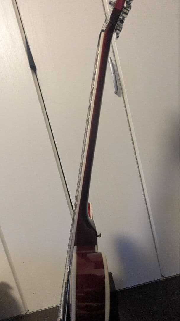 ES-335 レッド