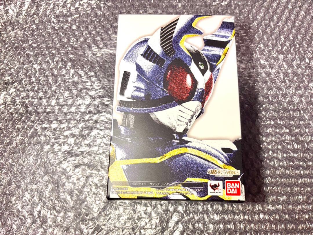 【箱あり/完品】真骨彫製法 S.H.Figuarts 仮面ライダーガタック