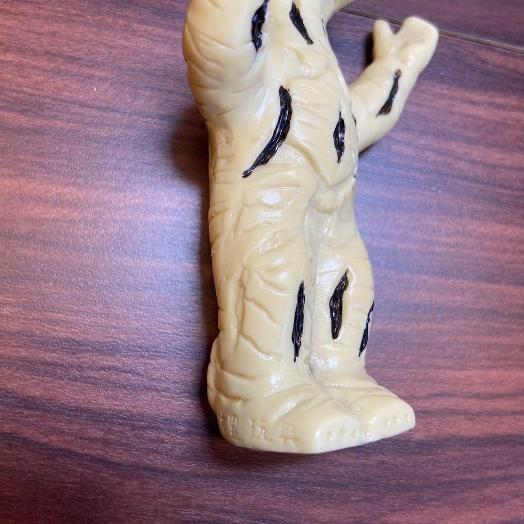 大里玩具 エレキング ソフビ 3175