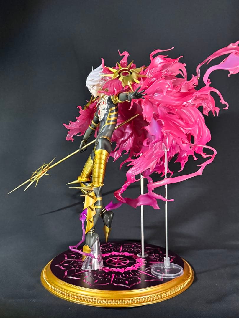 FGOアルジュナ〔オルタ〕とカルナ 1／8スケールフィギュアのセット