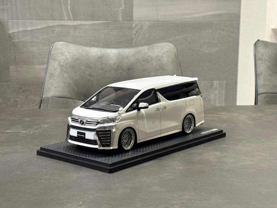 ignition model VELLFIRE ヴェルファイア　1/18